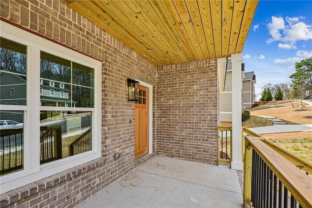 5 bedroom, 5 bathroom, 4,392 sq ft single family residence under contract at 3127 Stonegate Drive, Atlanta, GA 30331 — photo 2