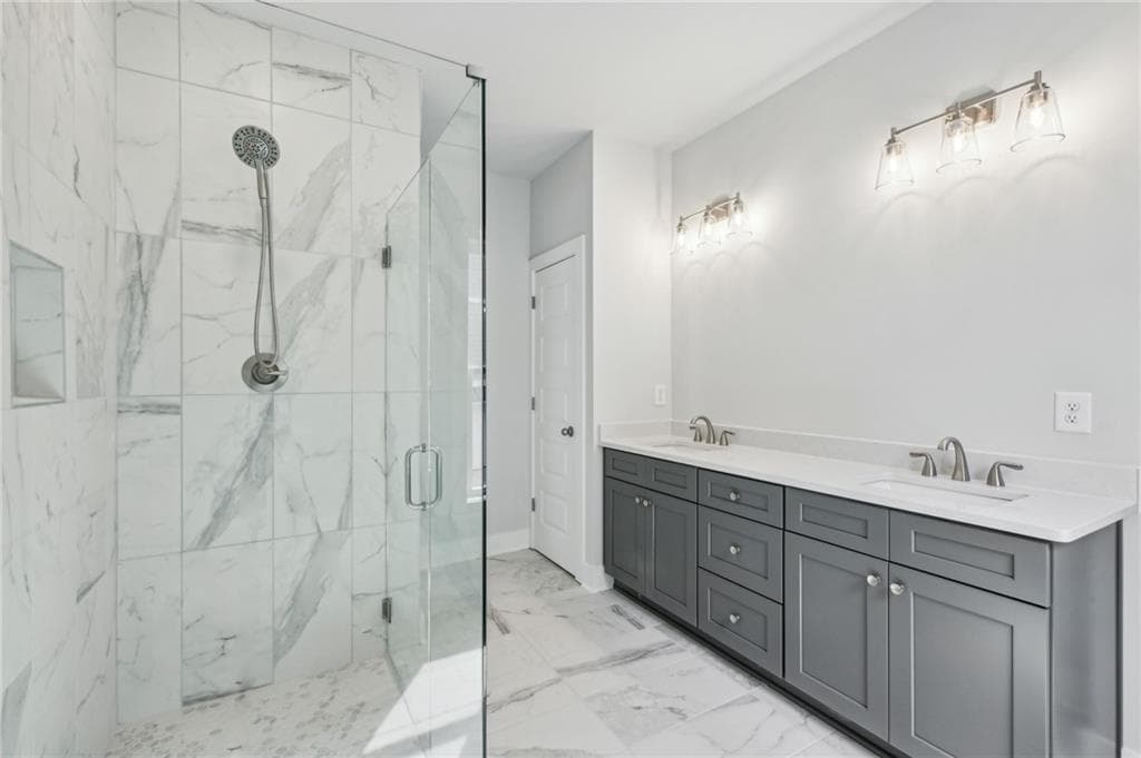 5 bedroom, 5 bathroom, 4,392 sq ft single family residence under contract at 3127 Stonegate Drive, Atlanta, GA 30331 — photo 7