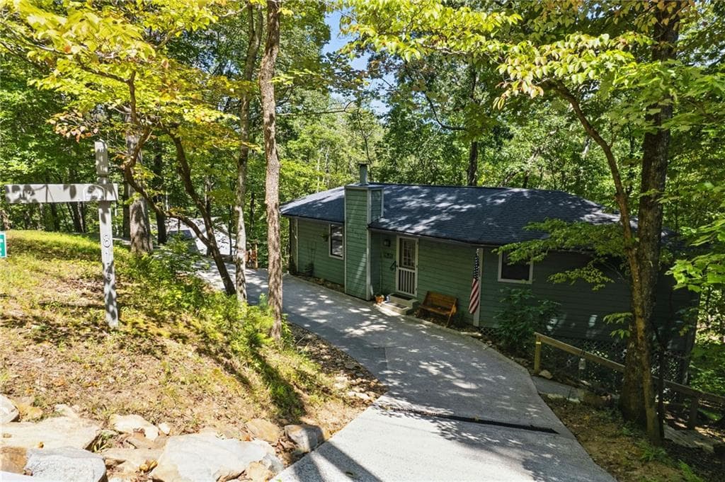 3 bedroom, 3 bathroom, 1,750 sq ft single family residence for sale at 816 Mulligan Way, Jasper, GA 30143 — photo 3