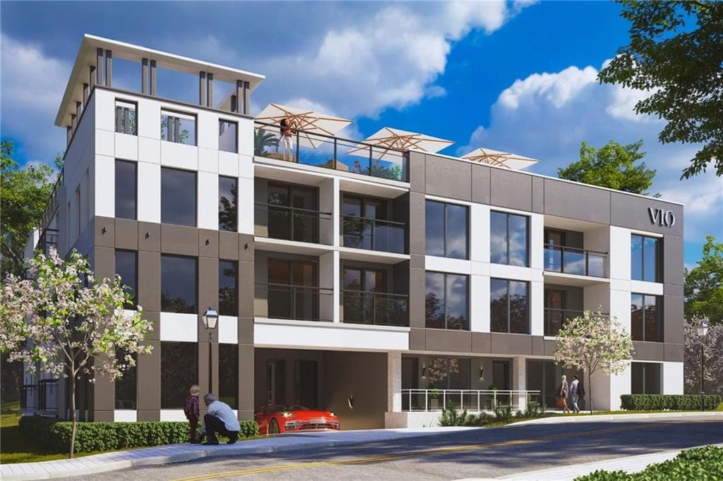 2 bedroom, 3 bathroom, 1,903 sq ft condominium under contract at 318 Sandy Springs Circle 140, Sandy Springs, GA 30328