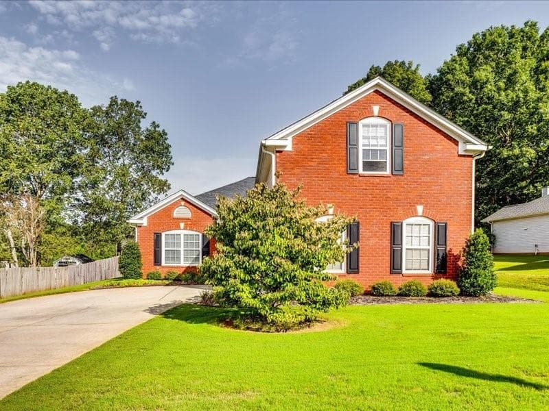 4 bedroom, 2 bathroom, 2,006 sq ft single family residence sold at 2350 Beckenham Place, Dacula, GA 30019
