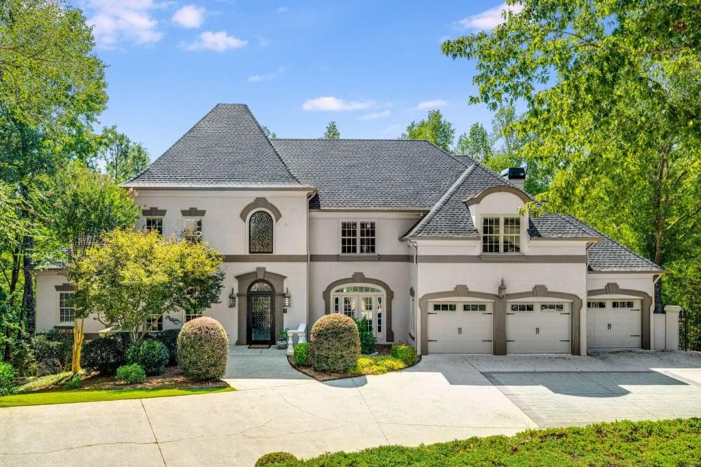 8345 Jett Ferry Road, Sandy Springs, GA 30350 — most recent listing photo
