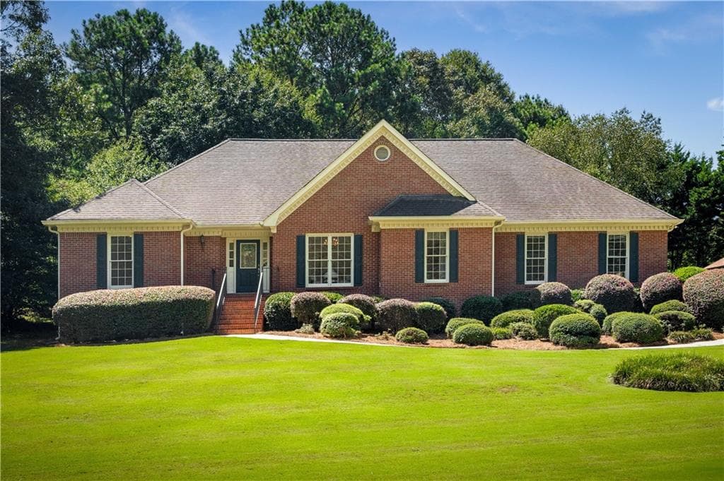 2001 Lakewood Circle, Grayson, GA 30017 — most recent listing photo