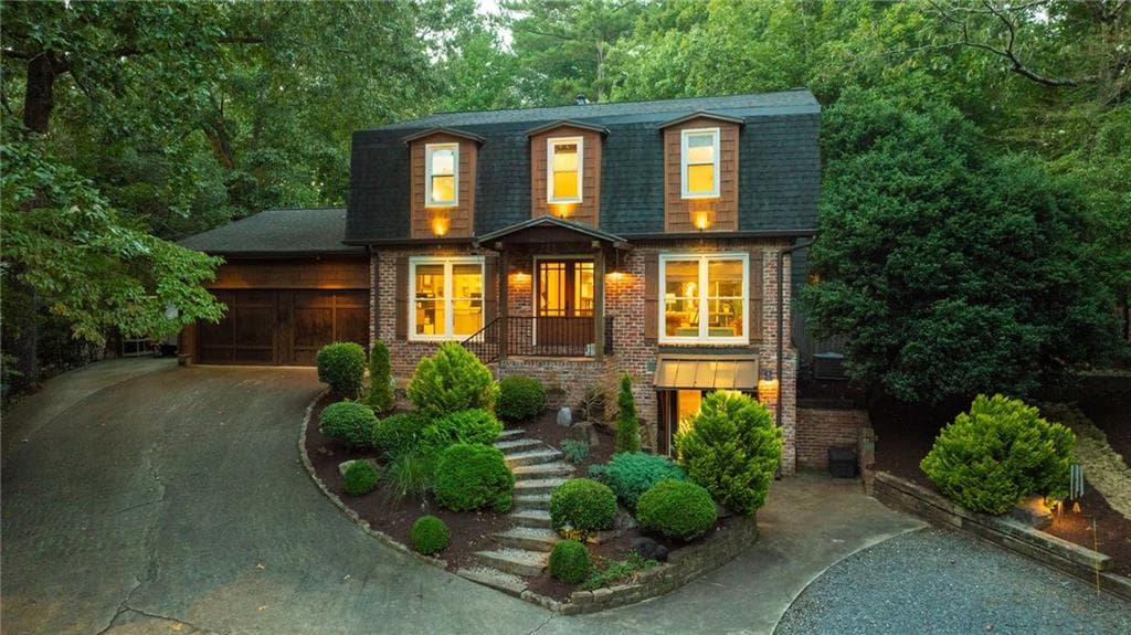 725 Lakeshore Drive, Berkeley Lake, GA 30096 — most recent listing photo