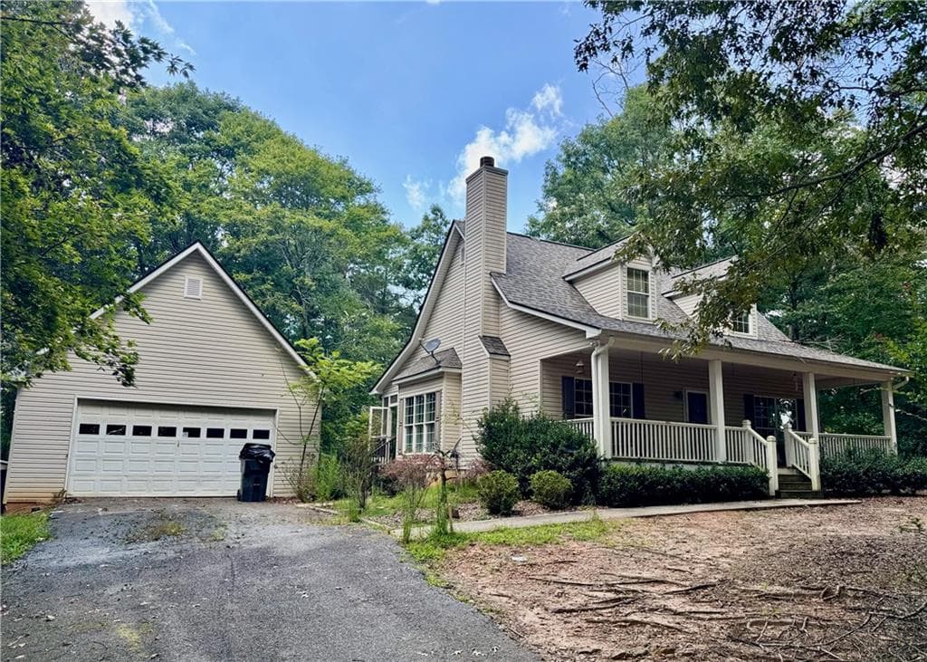3 bedroom, 3 bathroom, 1,521 sq ft single family residence sold at 114 Deerfield Drive, Dahlonega, GA 30533