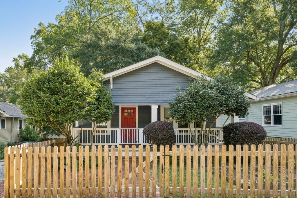 3 bedroom, 3 bathroom, 1,702 sq ft single family residence sold at 85 Rockyford Road, Atlanta, GA 30317