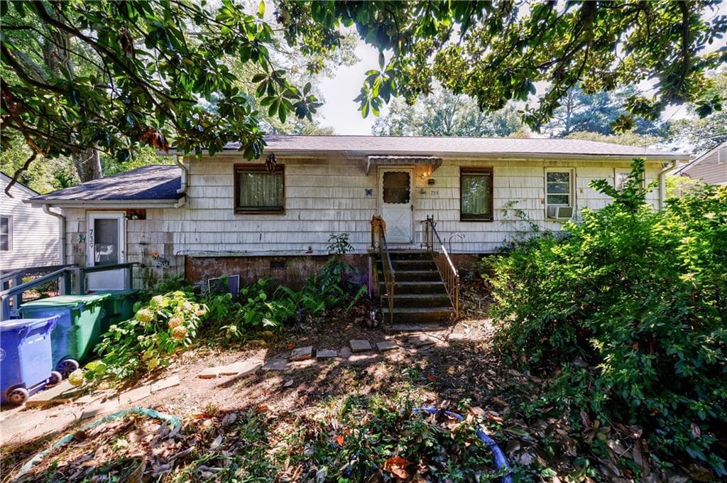 739 Scott Circle, Decatur, GA 30033 — most recent listing photo
