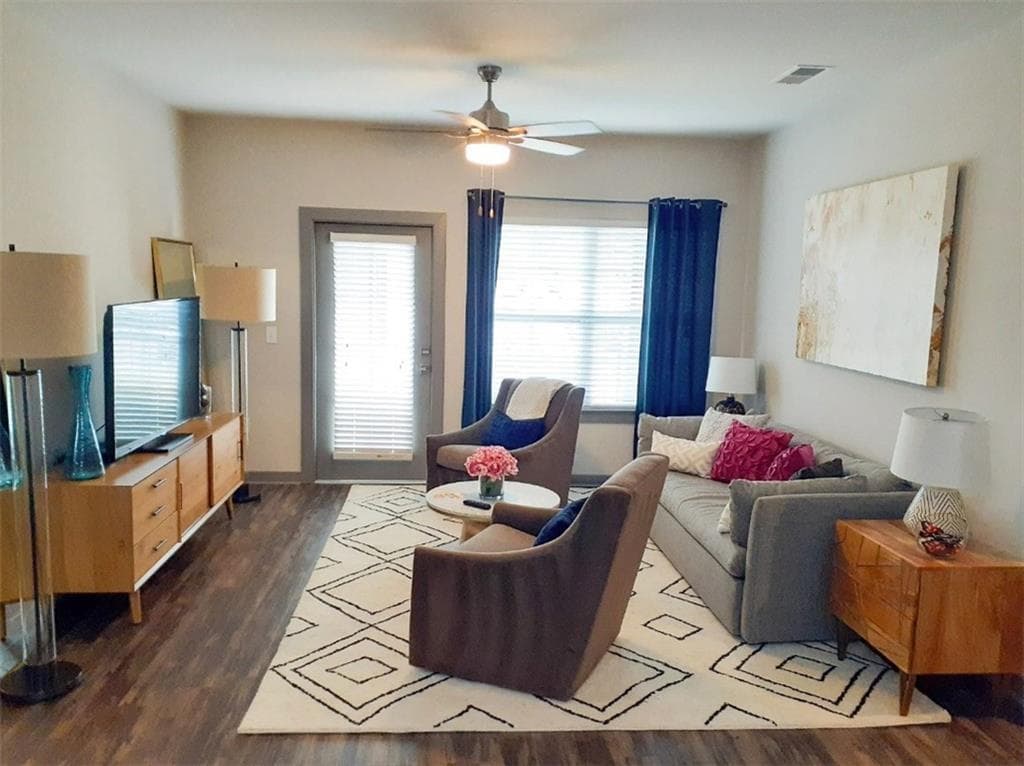 2 bedroom, 2 bathroom, 1,209 sq ft apartment for rent at 2080 One White Oak Lane 4202, Cumming, GA 30041 for $1,940 a month — photo 2