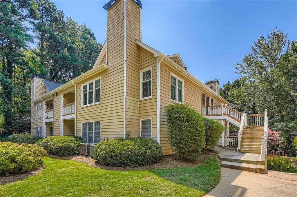 2801 Vineyard Way, Smyrna, GA 30082 — most recent listing photo