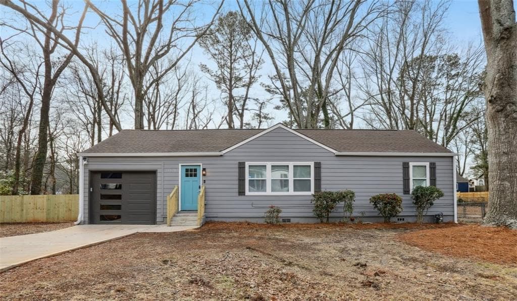3 bedroom, 2 bathroom, 1,300 sq ft single family residence sold at 1426 Bluefield Drive, Atlanta, GA 30310