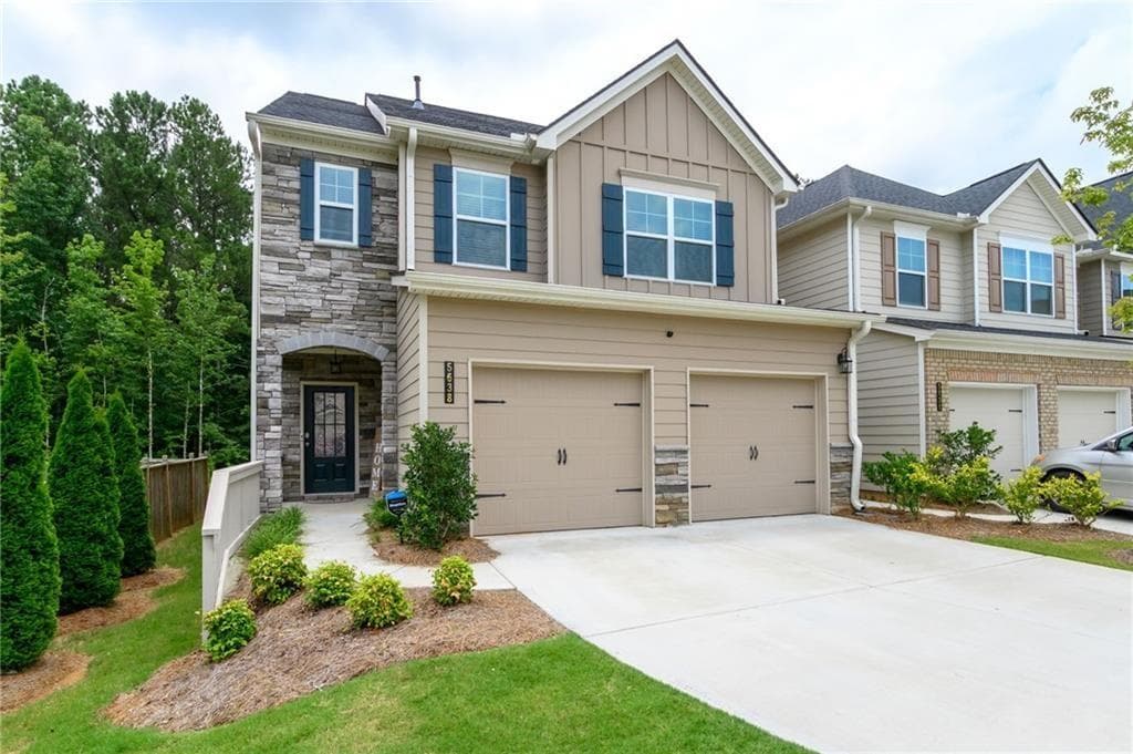 3 bedroom, 3 bathroom, 2,145 sq ft townhouse sold at 5638 Berney Circle, Powder Springs, GA 30127