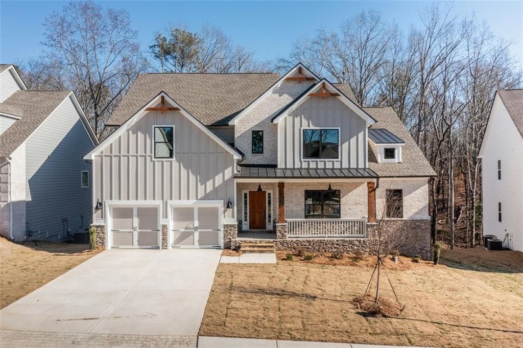 5 bedroom, 5 bathroom, 3,756 sq ft single family residence for sale at 3664 THORNHILL Court, Douglasville, GA 30135