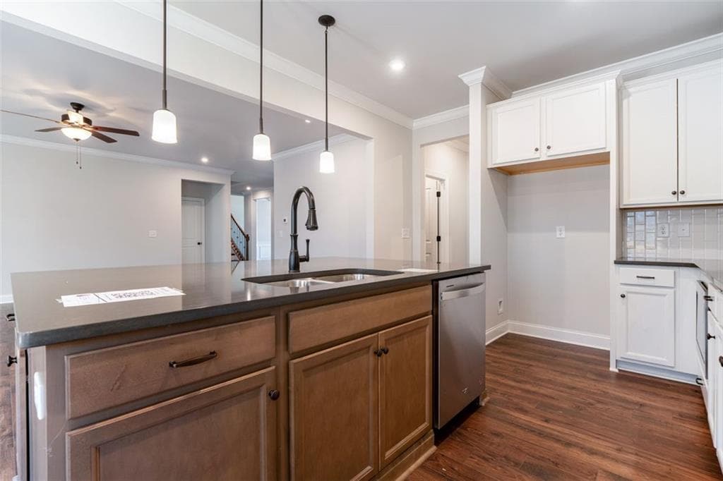 5 bedroom, 5 bathroom, 3,756 sq ft single family residence for sale at 3664 THORNHILL Court, Douglasville, GA 30135 — photo 10