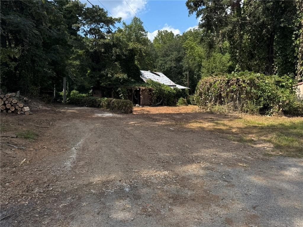 single family residence under contract at 85 Maple Street, Dawsonville, GA 30534 — photo 5