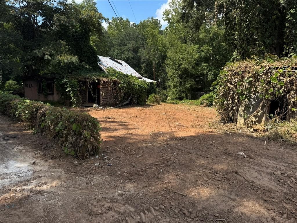 single family residence under contract at 85 Maple Street, Dawsonville, GA 30534 — photo 7