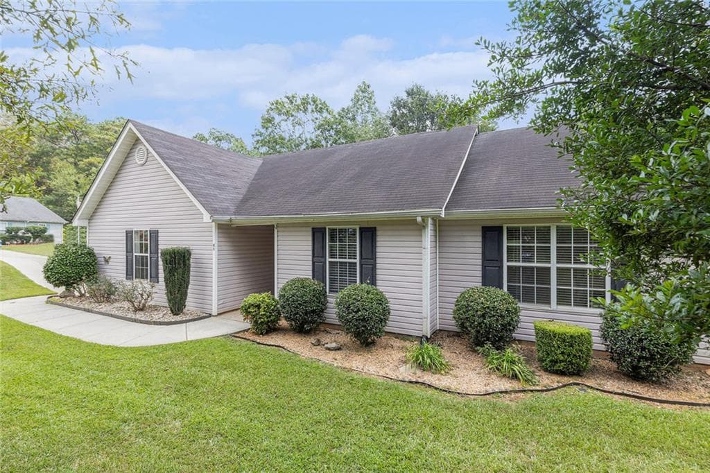 49 Virginia Heights Drive, Newnan, GA 30263 — most recent listing photo