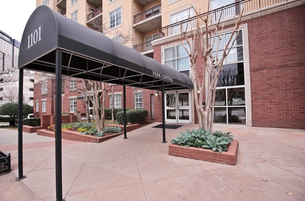 1 bedroom, 888 sq ft condominium sold at 1101 Juniper Street 626, Atlanta, GA 30309
