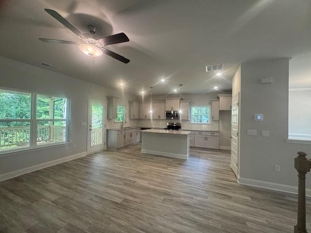 6 bedroom, 5 bathroom, 3,681 sq ft single family residence for sale at 936 Eagle Heights Drive, Maysville, GA 30558 — photo 6