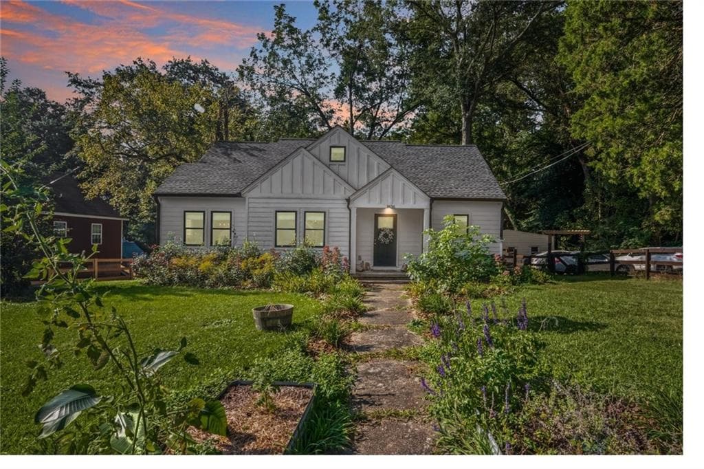 4 bedroom, 3 bathroom, 2,276 sq ft single family residence sold at 1836 Sandtown Road, Atlanta, GA 30311