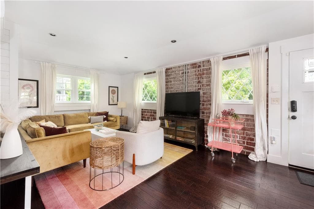 1 bedroom, 1 bathroom, 1,250 sq ft single family residence for rent at 32 Esten Street, Atlanta, GA 30316 for $4,000 a month — photo 7