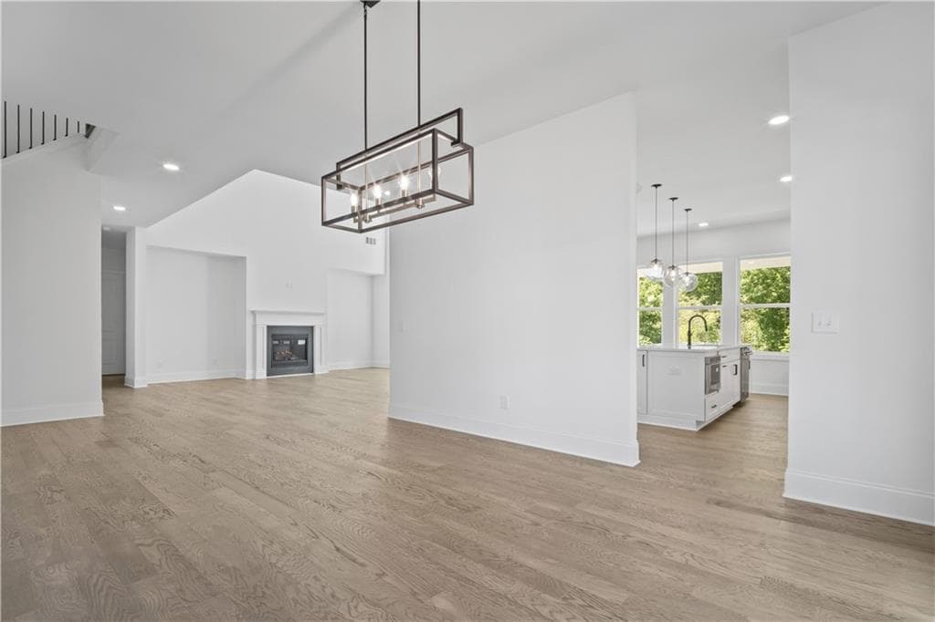 5 bedroom, 4 bathroom, 3,583 sq ft single family residence under contract at 6945 Pond View Drive, Cumming, GA 30028 — photo 5