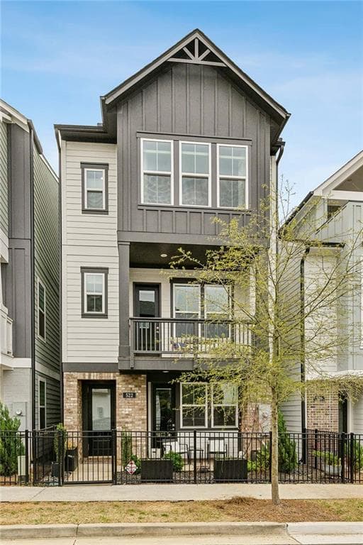 522 Hargrove Lane, Decatur, GA 30030 — most recent listing photo