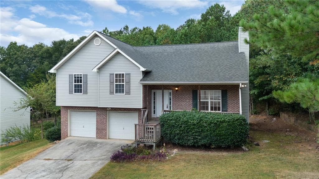 4 bedroom, 3 bathroom single family residence sold at 213 Grassdale Road, Dalton, GA 30721