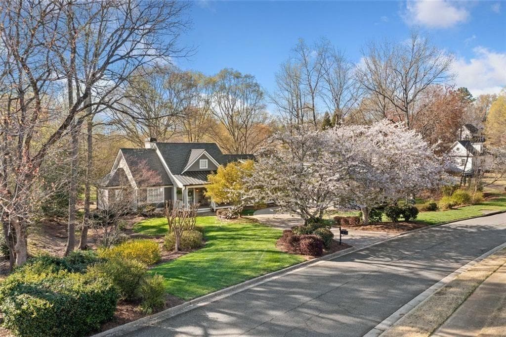 4 bedroom, 4 bathroom, 3,348 sq ft single family residence sold at 4054 Hickory Fairway Drive, Woodstock, GA 30188