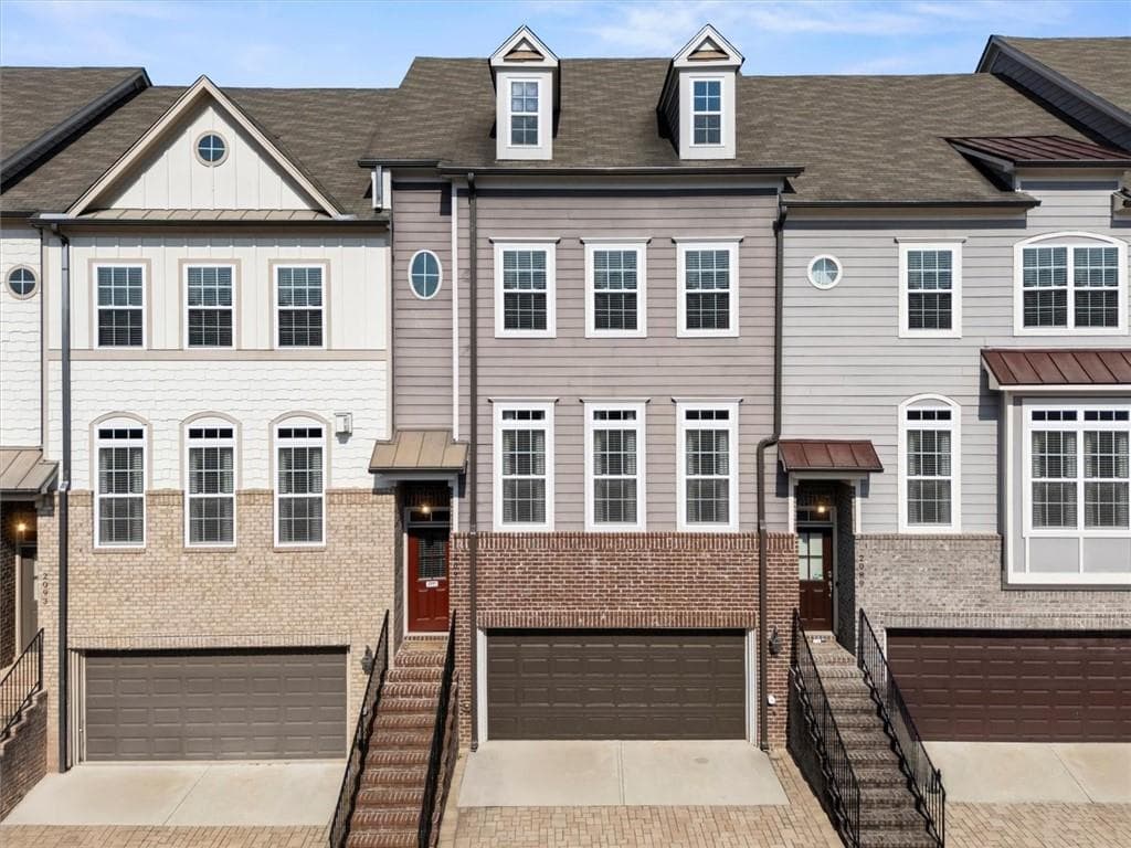 3 bedroom, 4 bathroom, 2,415 sq ft townhouse sold at 2091 Garrison Way, Atlanta, GA 30318