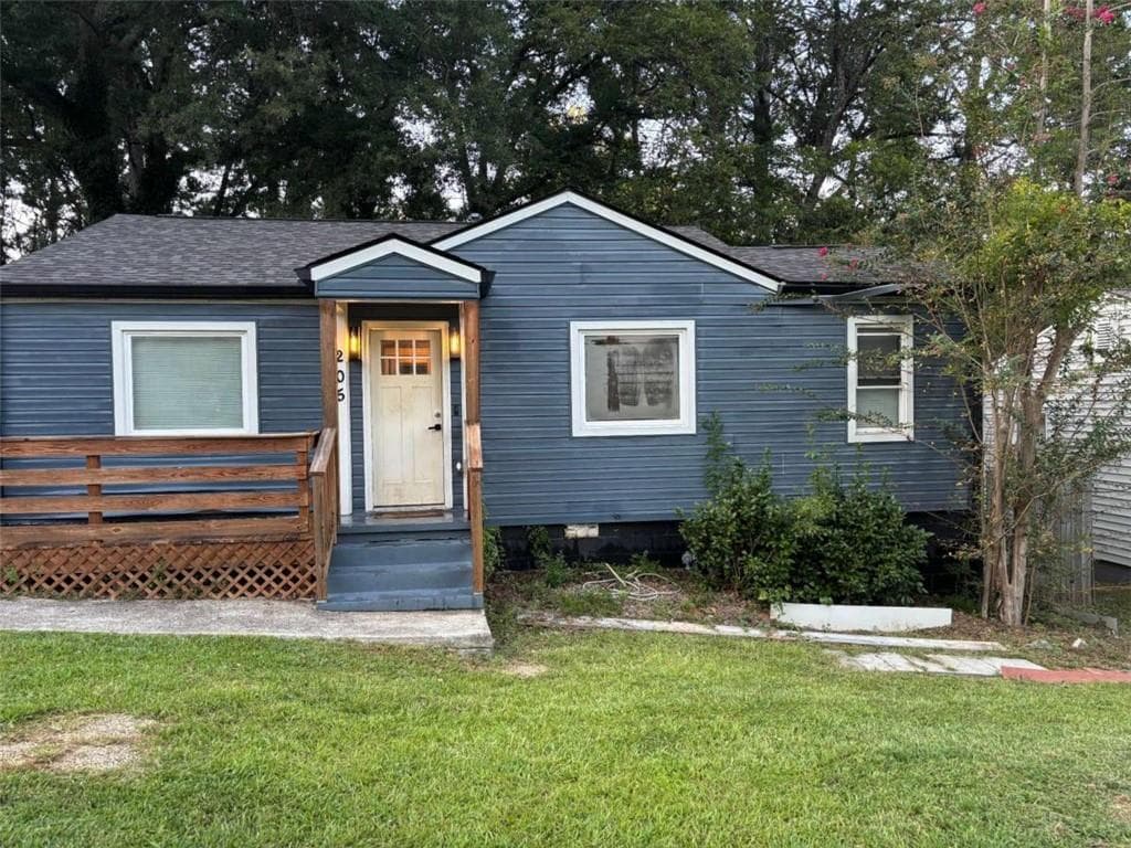 3 bedroom, 1 bathroom, 1,160 sq ft single family residence sold at 205 Maple Street, Atlanta, GA 30354