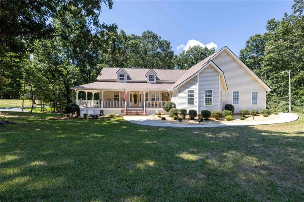 2851 Woodbriar Drive, Gainesville, GA 30506 — most recent listing photo