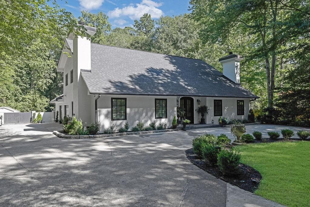 4 bedroom, 4 bathroom, 4,206 sq ft single family residence sold at 2180 Spalding Drive, Atlanta, GA 30350