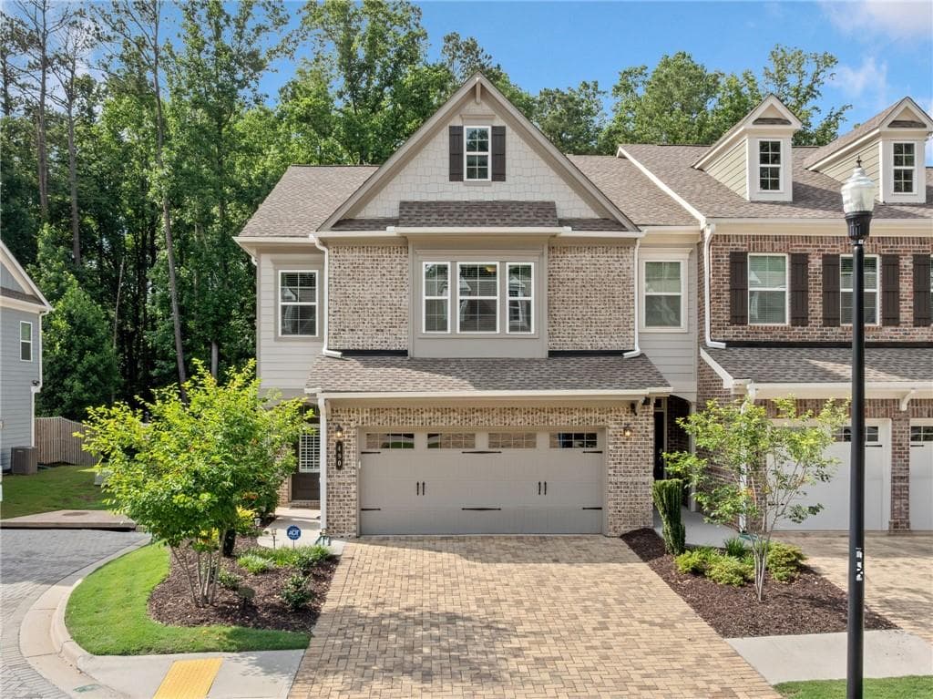 490 Duval Drive, Alpharetta, GA 30009 — most recent listing photo