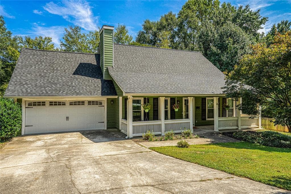 3 bedroom, 2 bathroom, 2,334 sq ft single family residence sold at 2204 Toucan Court, Lawrenceville, GA 30044