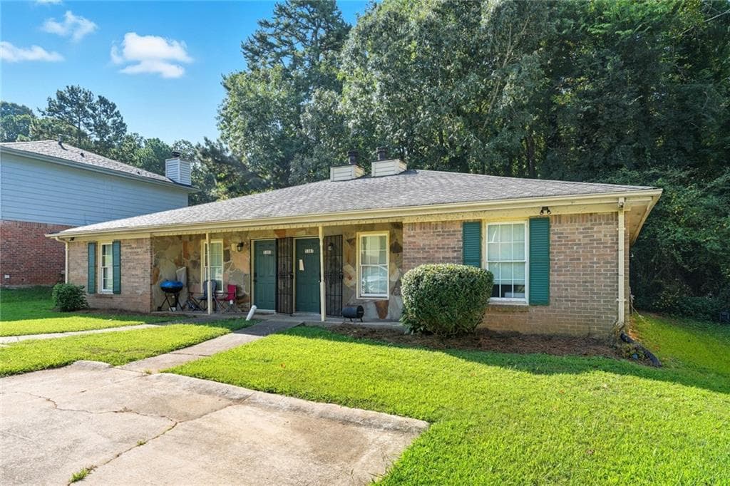 duplex sold at 5381 Ridgemere Court, Stone Mountain, GA 30083