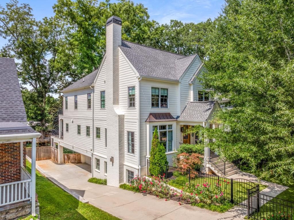 5 bedroom, 5 bathroom single family residence sold at 548 Oakdale Road, Atlanta, GA 30307