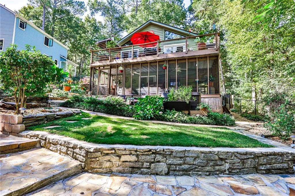 572 Lake Drive, Snellville, GA 30039 — most recent listing photo