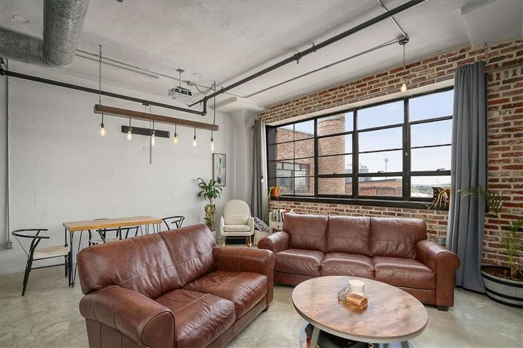 1 bedroom, 1 bathroom, 935 sq ft condominium under contract at 426 Marietta Street 511, Atlanta, GA 30313