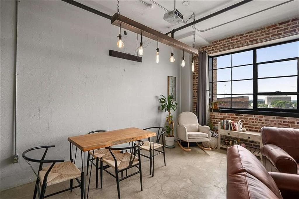 1 bedroom, 1 bathroom, 935 sq ft condominium under contract at 426 Marietta Street 511, Atlanta, GA 30313 — photo 4