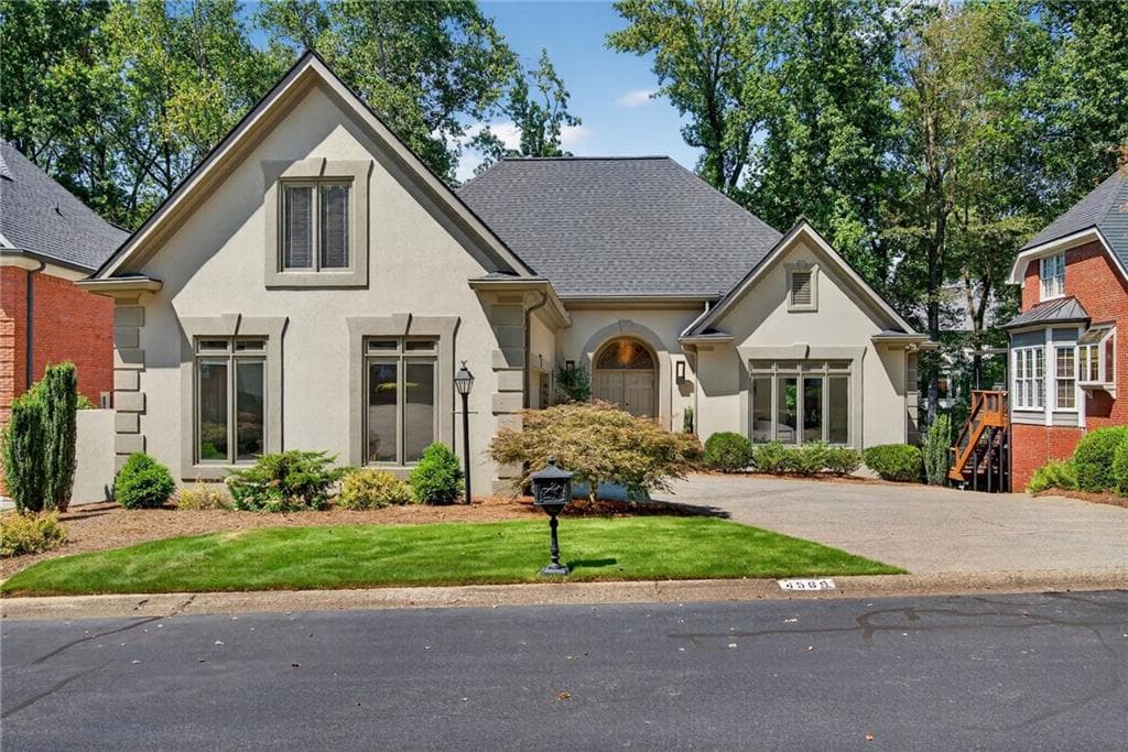4569 Fountain Drive., Marietta, GA 30067 — most recent listing photo
