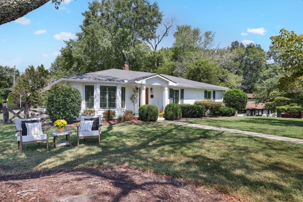 4 bedroom, 3 bathroom, 3,256 sq ft single family residence sold at 109 Linton Street, Woodstock, GA 30188