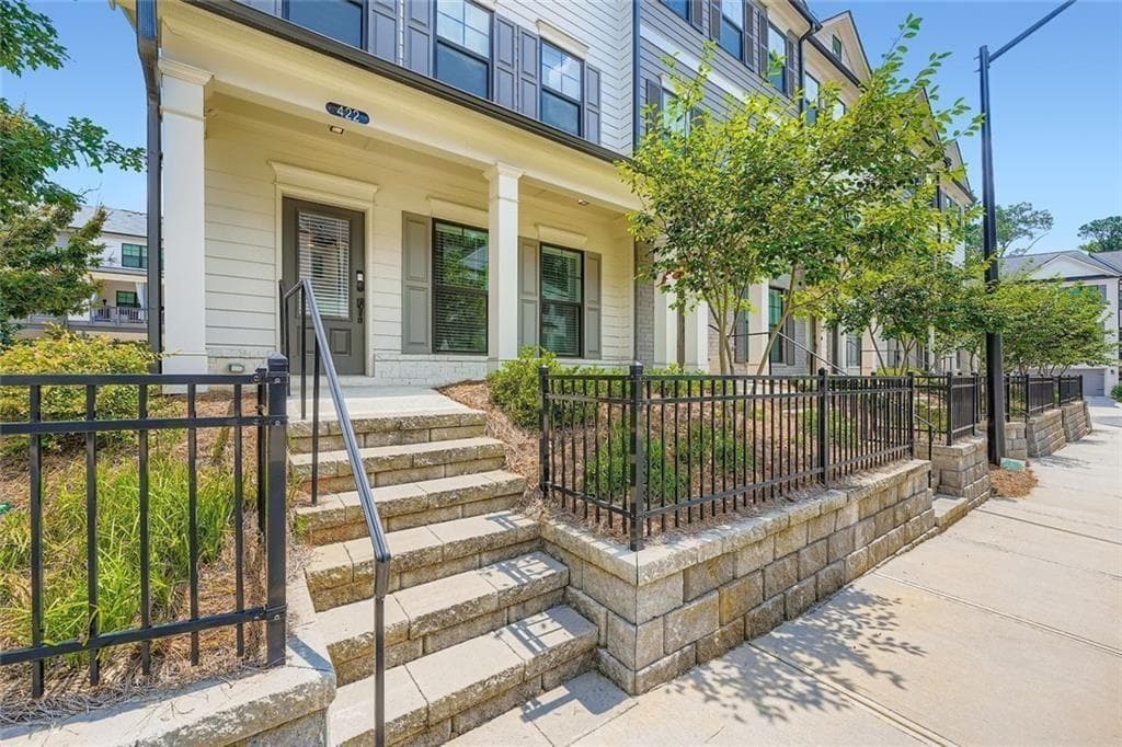 422 Stovall Place, Woodstock, GA 30188 — most recent listing photo