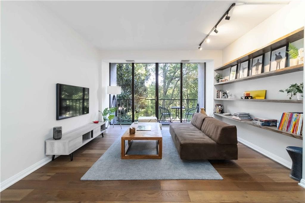 145 15th Street 211, Atlanta, GA 30309 — most recent listing photo