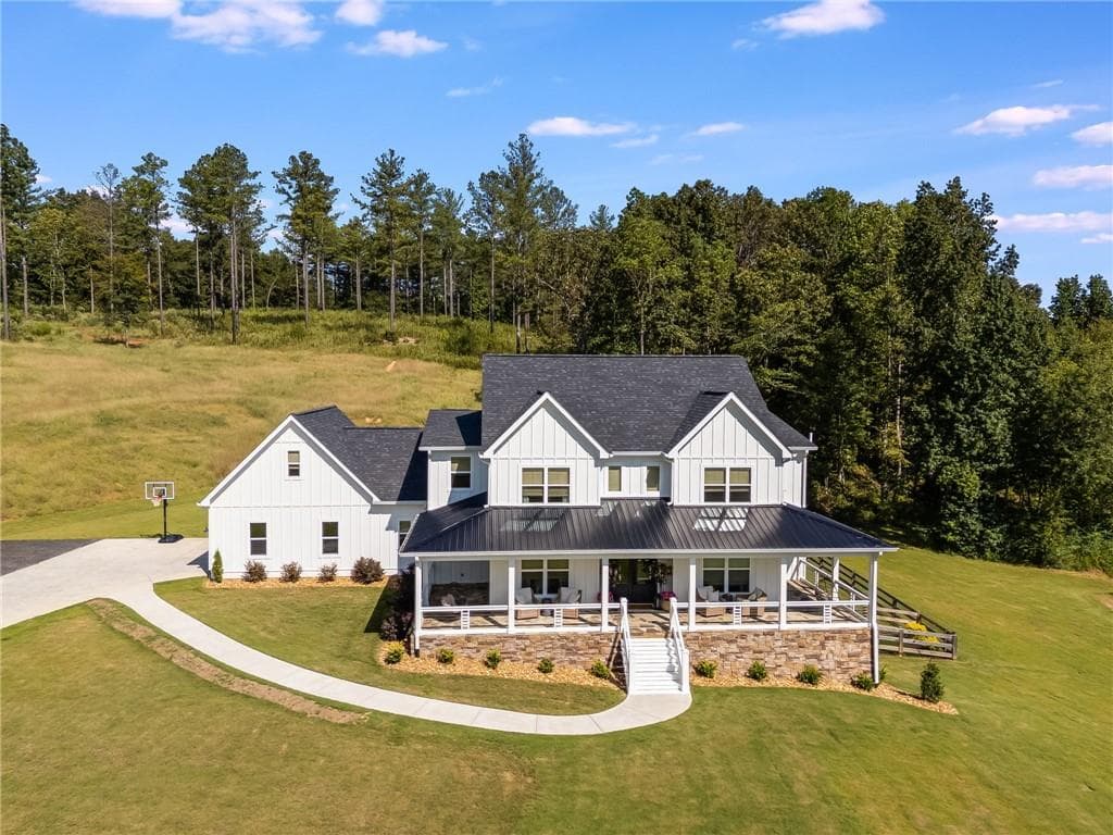 5 bedroom, 5 bathroom, 5,800 sq ft single family residence for sale at 375 Druid Road, Rome, GA 30161