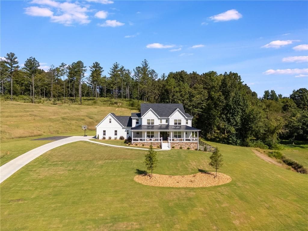 5 bedroom, 5 bathroom, 5,800 sq ft single family residence for sale at 375 Druid Road, Rome, GA 30161 — photo 2