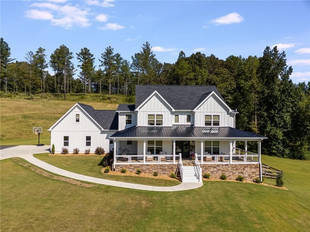 5 bedroom, 5 bathroom, 5,800 sq ft single family residence for sale at 375 Druid Road, Rome, GA 30161 — photo 4