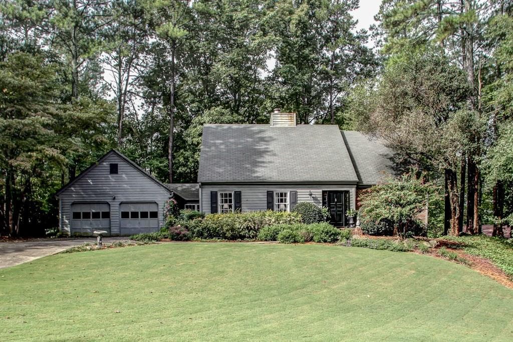 3989 Dunbarton Way, Roswell, GA 30075 — most recent listing photo