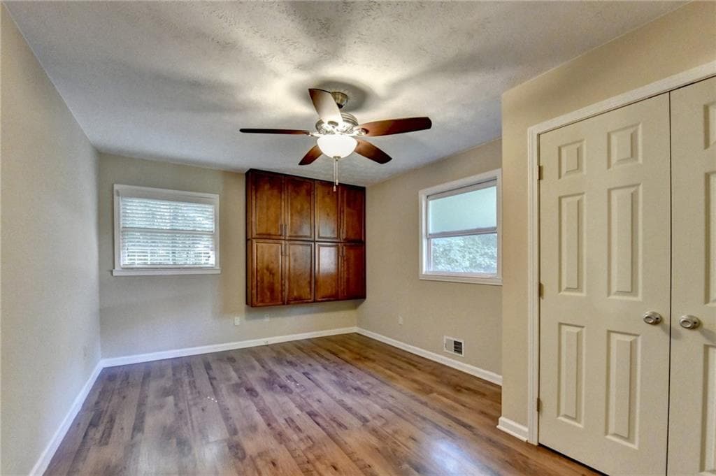 4 bedroom, 3 bathroom, 2,141 sq ft single family residence for sale at 2414 Robin Hood Place, Marietta, GA 30068 — photo 10