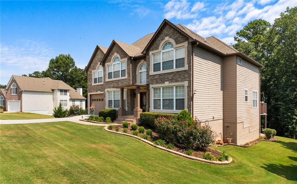 5 bedroom, 5 bathroom, 5,116 sq ft single family residence for sale at 330 Rothaus Ridges, Stockbridge, GA 30281 — photo 2