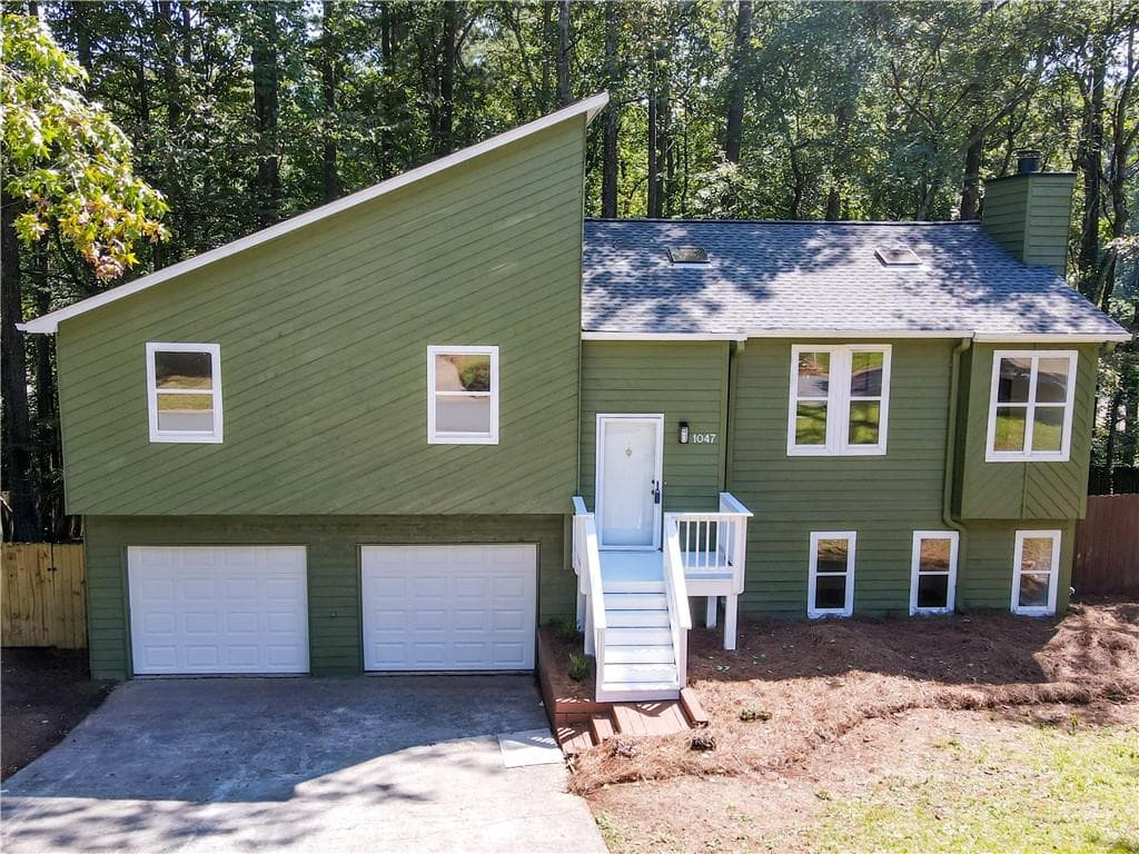 1047 Summer Hill Court, Acworth, GA 30102 — most recent listing photo